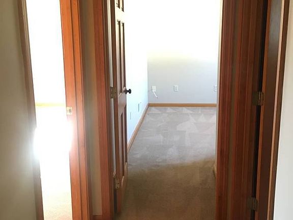 5th image of 15B Winthrop Ave