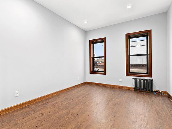 4th image of 572 Lincoln Pl APT 2B