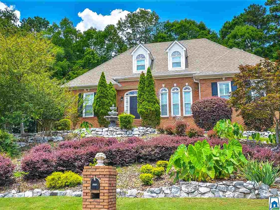2nd image of 909 Thistledown Ln