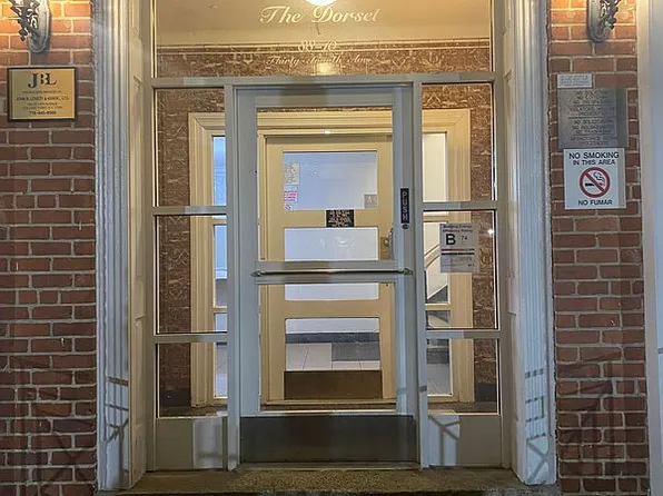 8810 34th Ave APT 3A, Flushing, NY 11372