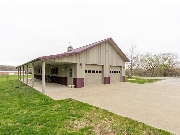2nd image of 3275 Tohill Ln