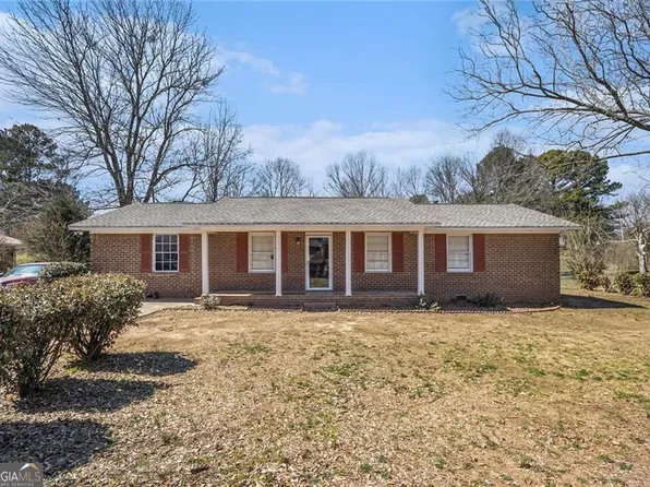 413 N College Dr, Cedartown, GA 30125