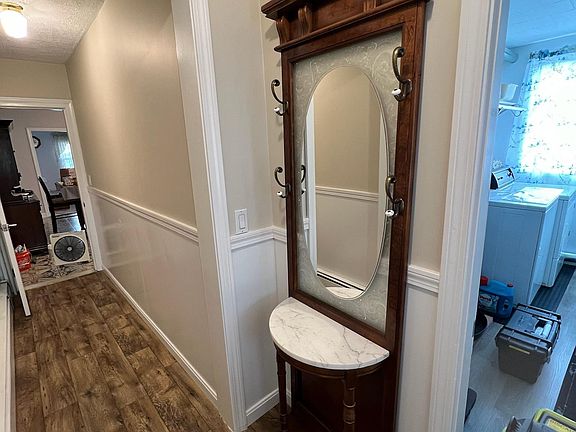 5th image of 267 Jefferson Ave #1