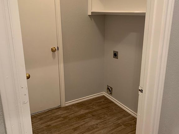 5th image of 4600 Greenwich Dr
