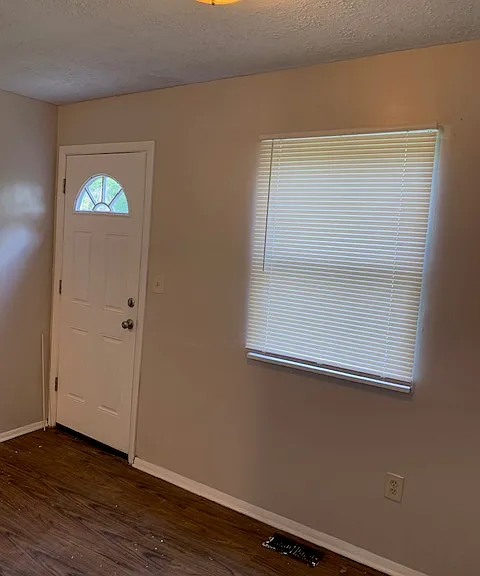 1651 W Kemper Rd — Photo 8