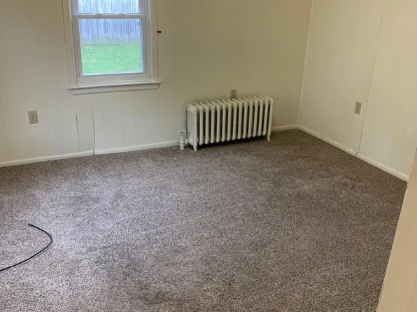 1018 Church St, Jessup, PA 18434