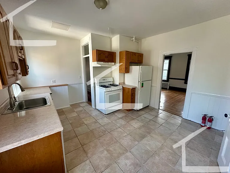 77 Fairbanks St #3 — Photo 18
