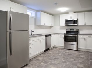 7116 21st Ave NW, Edmonton, AB