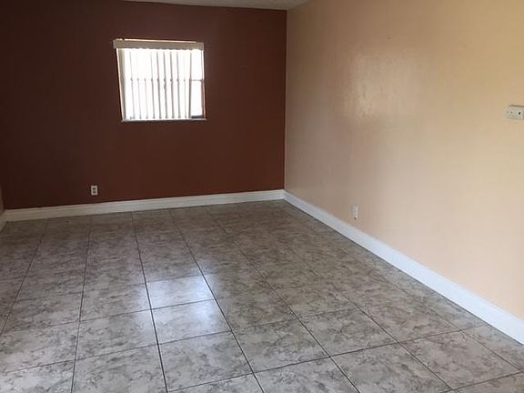 4th image of 500 SW 81st Ter
