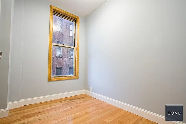 Rented by Bond New York | media 27