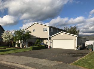 1203 Berilla Dr, Enumclaw, WA 98022