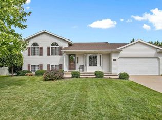 483 Sunbrook St SE, Grand Rapids, MI 49508