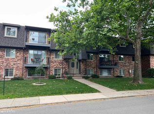 330 Riviera Dr, Saint Clair Shores, MI