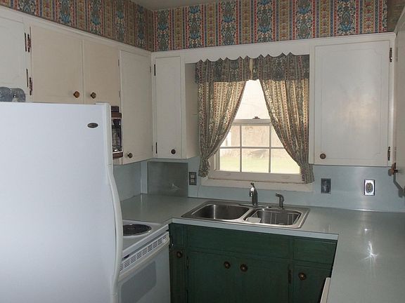 5th image of 3029 Beechcrest Dr