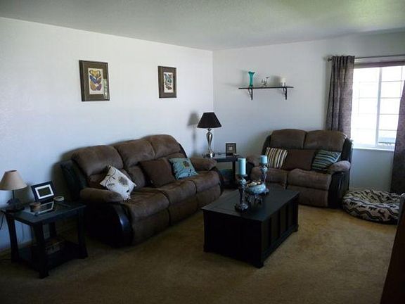 4th image of 4315 Melrose Pl