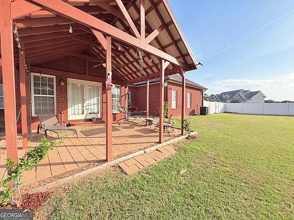 3rd image of 211 Broad Meadows Rd
