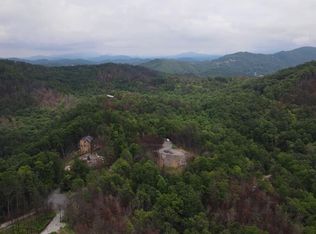 2253 Lone Ridge Dr #R, Sevierville, TN 37862