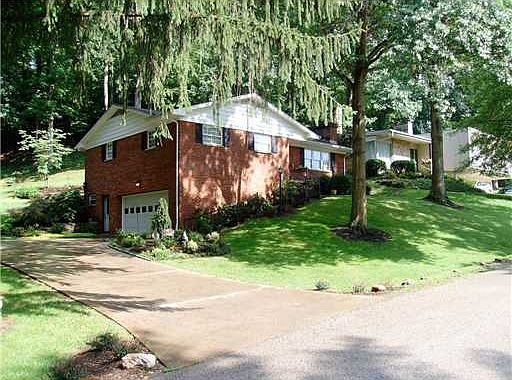 2nd image of 2308 Claridge Cir