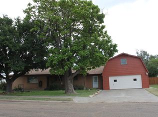 1420 Maple Ave, Panhandle, TX 79068