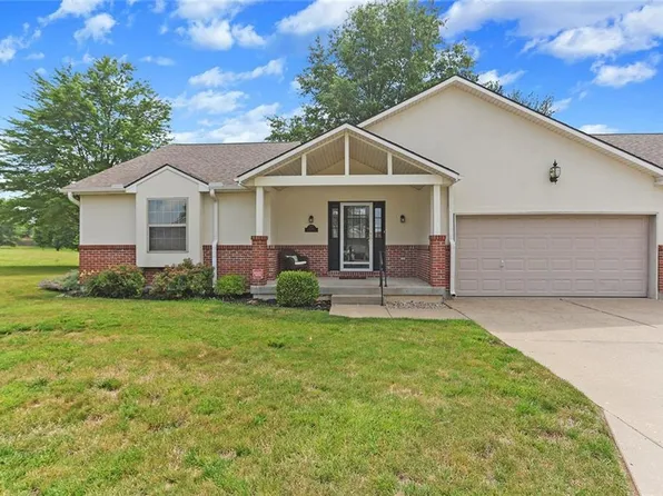 2513 SW Richwood Cir, Blue Springs, MO 64015