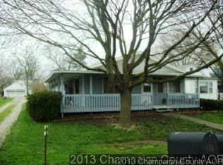 220 Maple St, Weldon, IL 61882