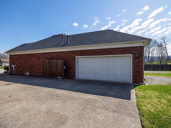 3rd image of 6228 Winding Stream Dr