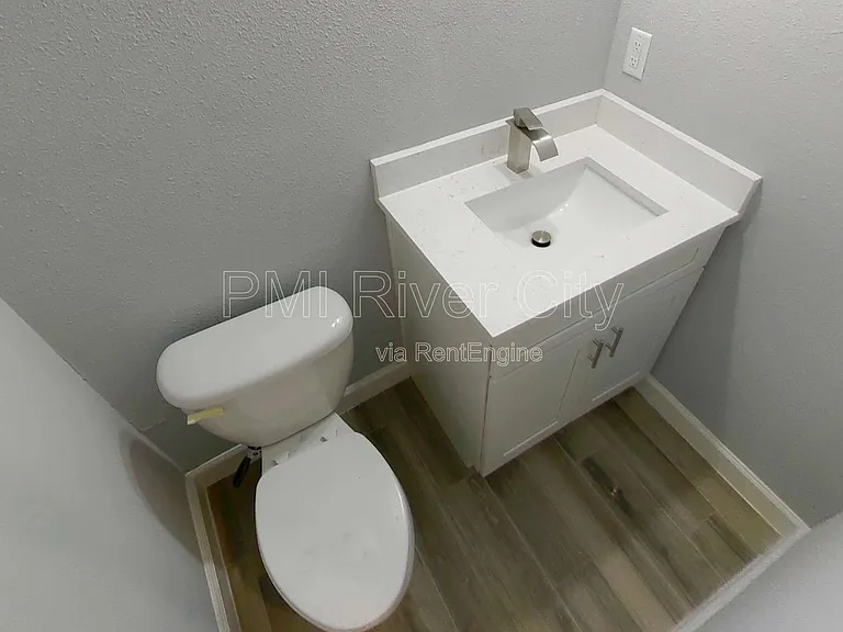 151 W 17th St #2 — Photo 9