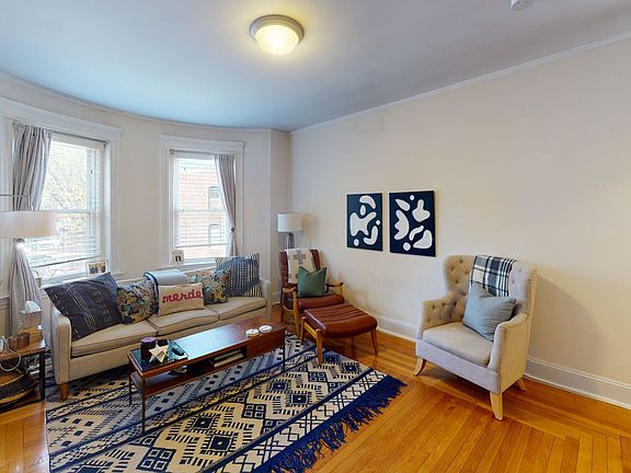 2nd image of 210 Winthrop Rd APT 7