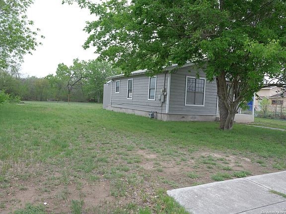 4th image of 351 ROSEBUD LN.