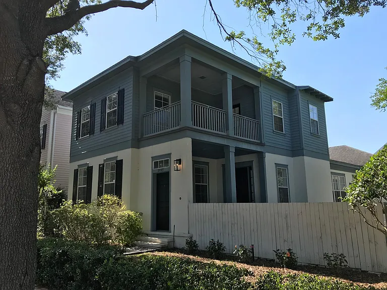 3993 Corrine Dr — Photo 3
