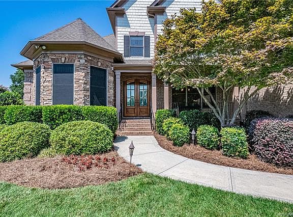 2nd image of 7929 Plantation Falls Ln