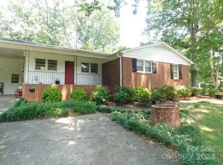 323 Dellwood Dr, Shelby, NC 28152
