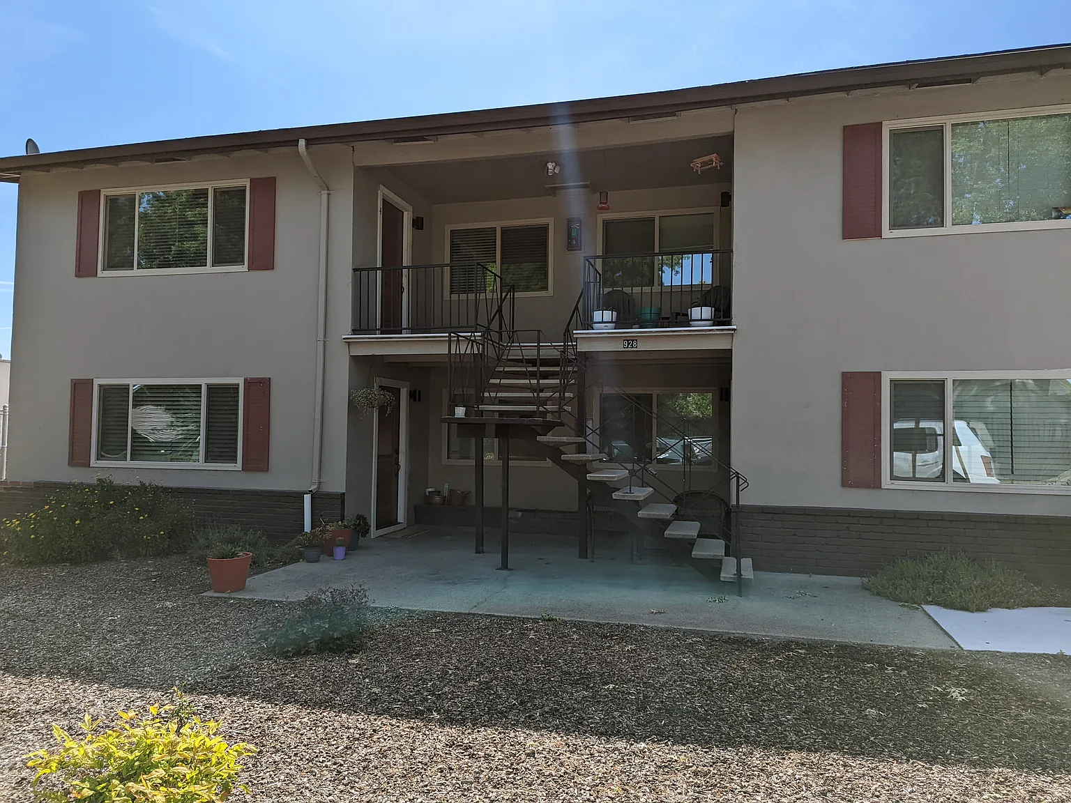 2 bed, 800 sqft, $1,695 — Photo 1