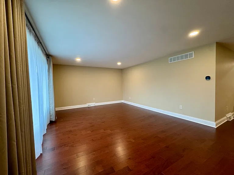 93 Melrose Rd — Photo 14