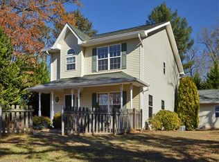 28 Elkmont Dr, Asheville City, NC 28804