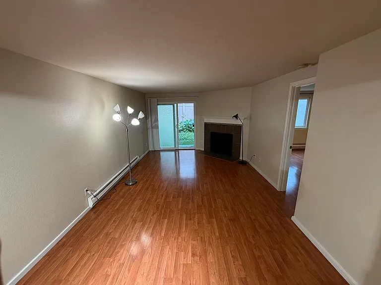12625 SE 41st Pl #F104 — Photo 3