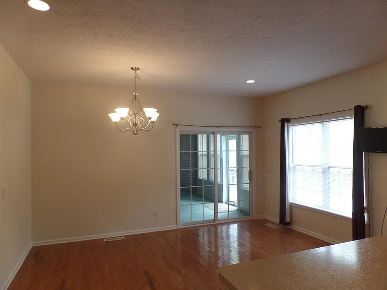 9 Remington Ln — Photo 6