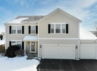 1560 Danesfield Dr, Belvidere, IL 61008