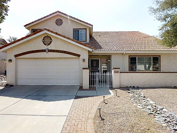 3rd image of 520 S Stoner Ave