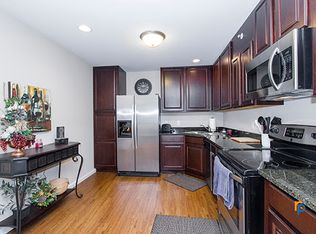 600 E Ficklin St APT 218, Tuscola, IL 61953