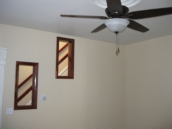 4th image of 1433 Charles St