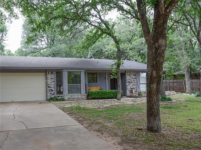 1st image of 1300 Spanish Moss Dr