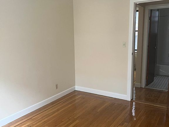 4th image of 45-48 42nd St #1E