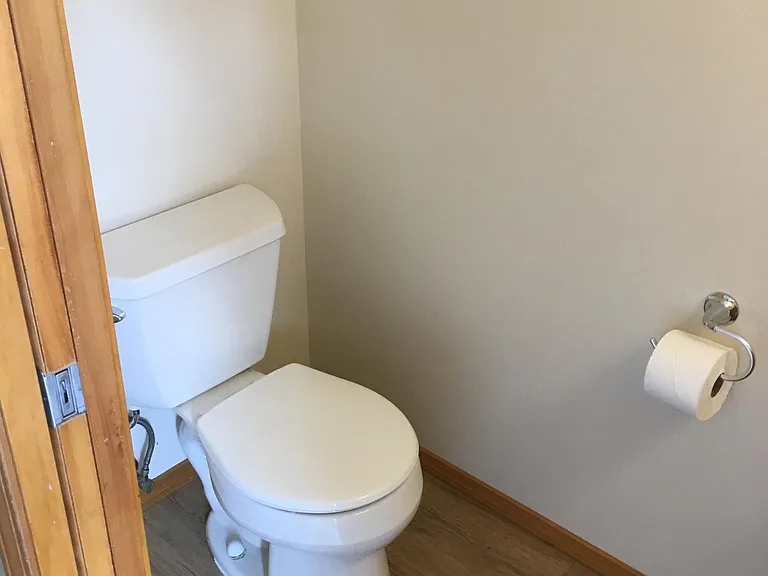 1/2 bath