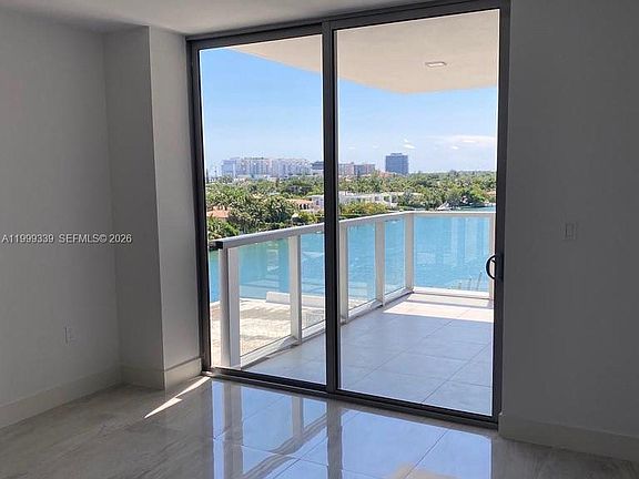 3rd image of 9521 E Bay Harbor Dr #605
