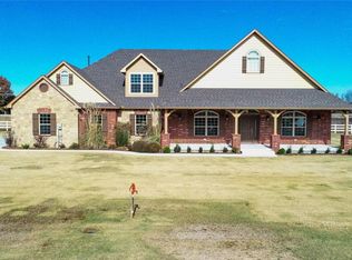 4021 E 496 Rd, Pryor, OK 74361