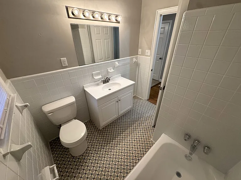 108 White St — Photo 19