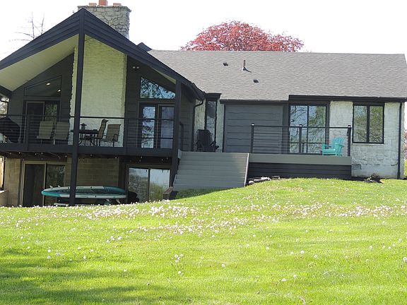 2nd image of 282 W Santee Dr