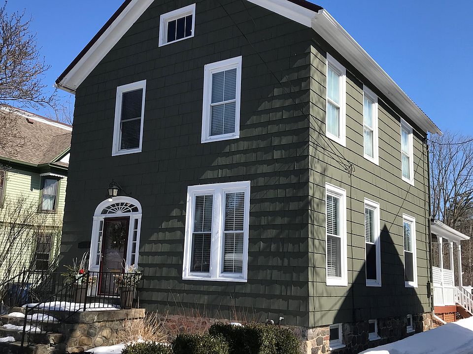1st image of 105 Hubbell St