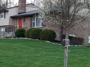 281 Shadywood Dr, Dayton, OH 45415